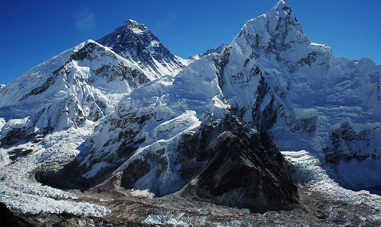 everest rainbow valley