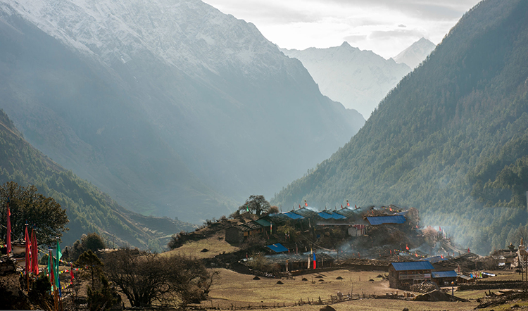 manaslu circuit trek